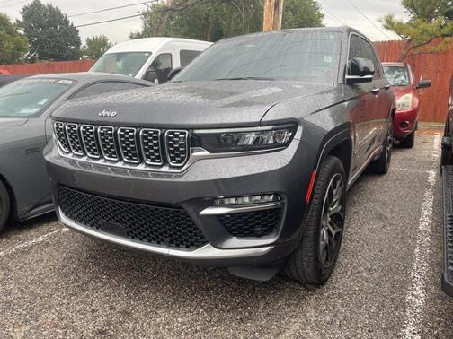 2022 Jeep Grand Cherokee Summit