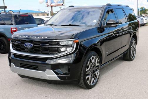 2025 Ford Expedition Platinum