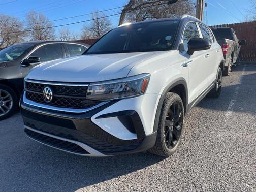 2023 Volkswagen Taos 1.5T SE