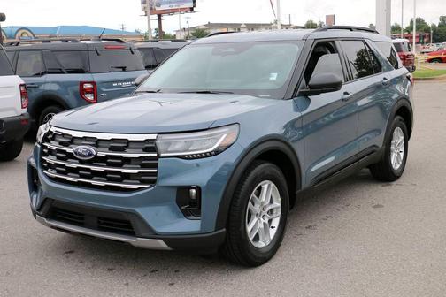 Vapor Blue Metallic 2026 Ford Explorer Active