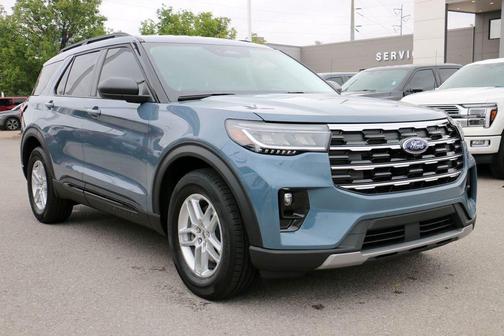 Vapor Blue Metallic 2026 Ford Explorer Active