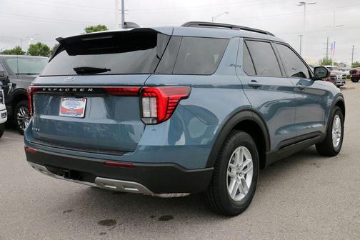 Vapor Blue Metallic 2026 Ford Explorer Active
