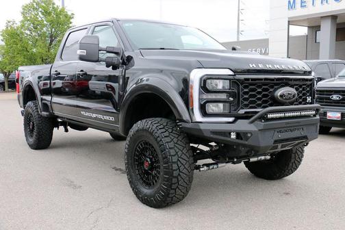 Agate Black Metallic 2026 Ford F-250 Lariat