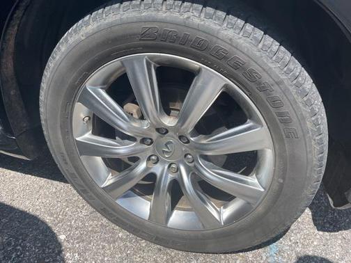 2011 INFINITI QX56 Base