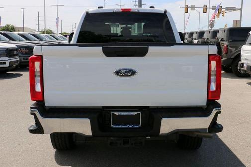 Oxford White 2026 Ford F-250 XLT