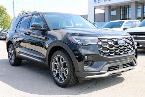 2025 Ford Explorer Platinum