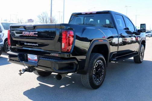 2022 GMC Sierra 2500 AT4