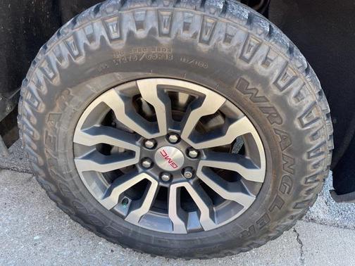 2022 GMC Sierra 1500 AT4