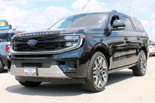 Agate Black Metallic 2025 Ford Expedition Platinum