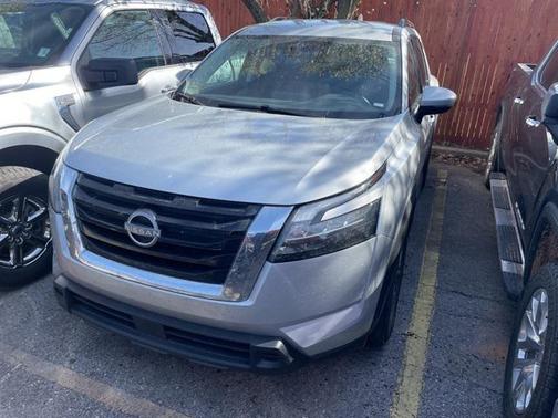 2025 Nissan Pathfinder SV FWD