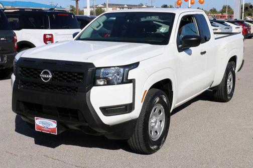 2025 Nissan Frontier S
