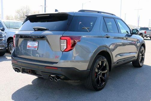 2022 Ford Explorer ST