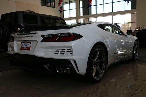 Arctic White 2025 Chevrolet Corvette E-Ray RWD Coupe 3LZ