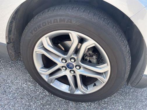 Ingot Silver Metallic 2018 Ford Edge Titanium