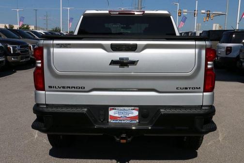 Silver Ice Metallic 2022 Chevrolet Silverado 1500 Limited Custom Trail Boss