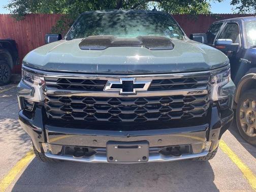 2025 Chevrolet Silverado 1500 ZR2