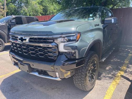 2025 Chevrolet Silverado 1500 ZR2