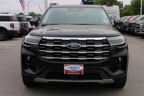 Agate Black Metallic 2026 Ford Explorer Active