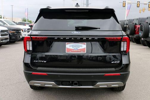Agate Black Metallic 2026 Ford Explorer Active