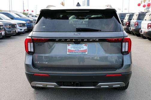 Carbonized Gray Metallic 2026 Ford Explorer Active