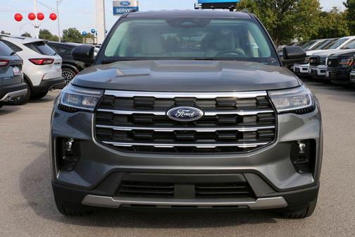 Carbonized Gray Metallic 2026 Ford Explorer Active