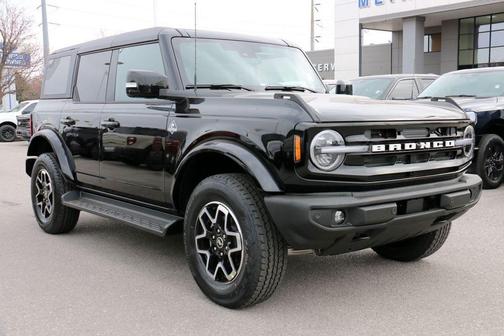 Shadow Black 2026 Ford Bronco Outer Banks
