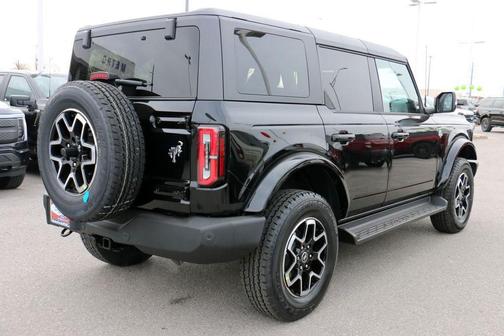 Shadow Black 2026 Ford Bronco Outer Banks