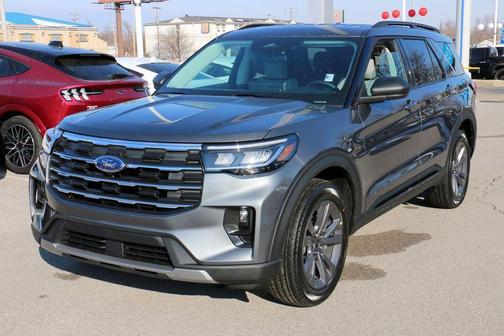Carbonized Gray Metallic 2026 Ford Explorer Active