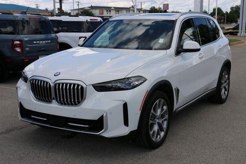 Alpine White 2024 BMW X5 sDrive40i