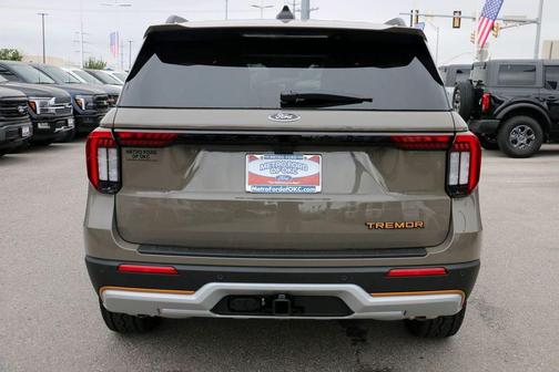 Marsh Gray 2026 Ford Explorer Tremor