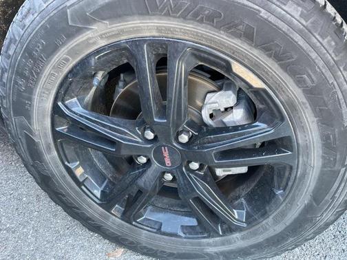 2024 GMC Terrain AWD AT4