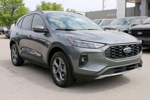 Gray Metallic 2025 Ford Escape ST-Line Select