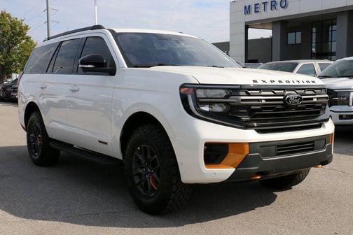 Star White Metallic Tri-Coat 2026 Ford Expedition Tremor