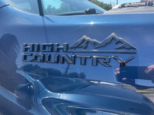 2023 Chevrolet Silverado 2500 High Country