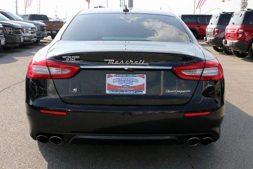 Black 2018 Maserati Quattroporte S