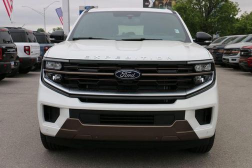 Star White Metallic Tri-Coat 2026 Ford Expedition Max King Ranch