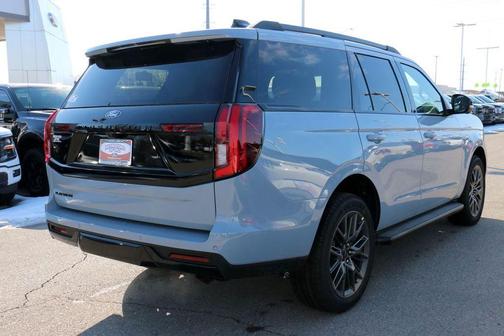 Glacier Gray Metallic Tri-Coat 2026 Ford Expedition Platinum
