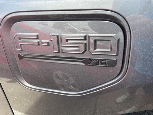 2023 Ford F-150 Lightning XLT