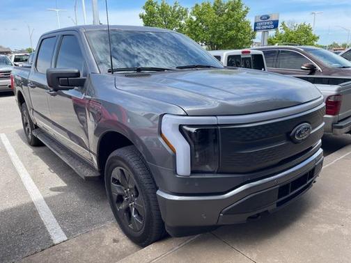 2023 Ford F-150 Lightning XLT