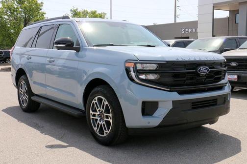 Glacier Gray Met Tri-Coat 2026 Ford Expedition Active