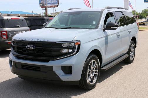 Glacier Gray Met Tri-Coat 2026 Ford Expedition Active