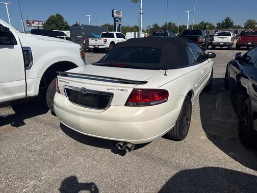 2005 Chrysler Sebring Base