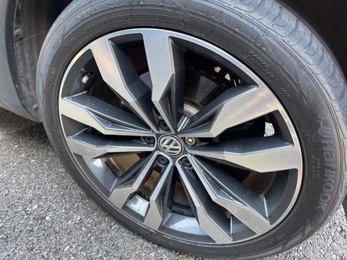 2021 Volkswagen Tiguan 2.0T SEL