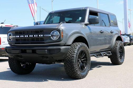 2026 Ford Bronco Base