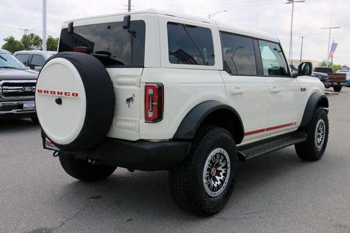 Wimbledon White 2026 Ford Bronco Outer Banks
