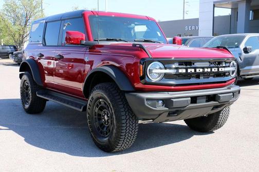 Ruby Red Metallic Tinted Clearcoat 2026 Ford Bronco Outer Banks