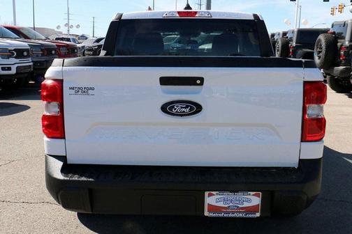 Oxford White 2026 Ford Maverick XL