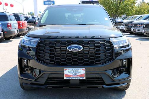 Agate Black Metallic 2026 Ford Explorer ST-Line