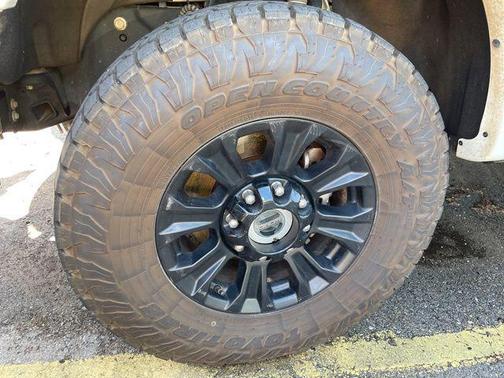 Star White Metallic Tri-Coat 2022 Ford F-250 Platinum