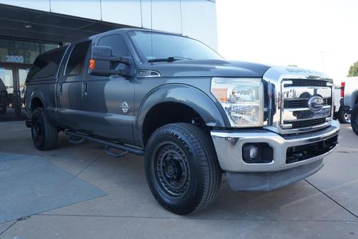 Magnetic Metallic 2015 Ford F-250 Lariat